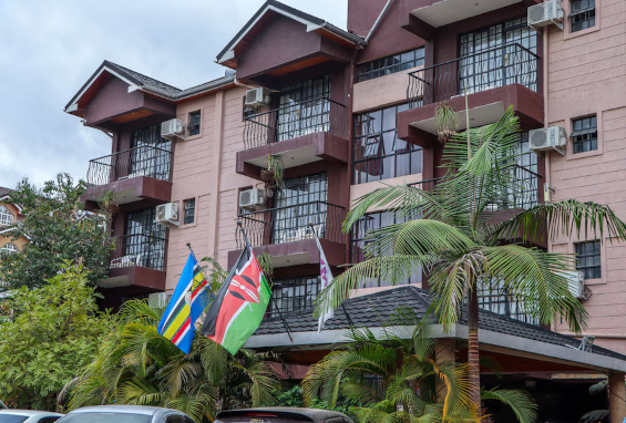 67 airport hotel Nairobi jpg